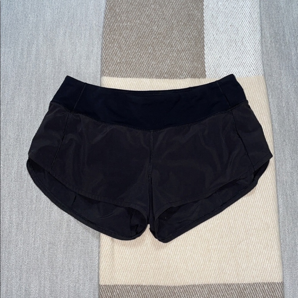 Lululemon Speed Up 2.5” Low Rise Shorts